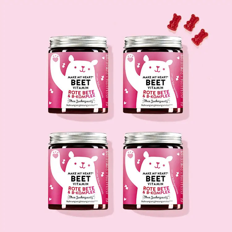 Auf diesem Bild sind vier Dosen You Make My Heart Beet mit Thiamin für die Herzfunktion abgebildet. Das Produkt ist von Bears with Benefits.